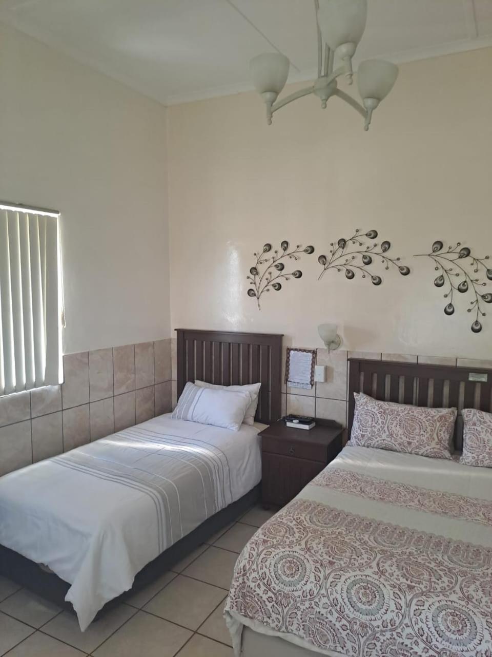 Breaking Dawn Bed and Breakfast Noupoort Buitenkant foto